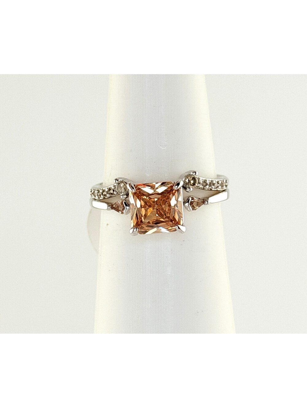 Bomb Party Sz 7 "Joanna Lily" Smokey Topaz on Rhodium RBP7579